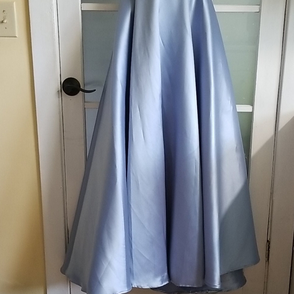 𝅺alyce Paris Formal Prom Dress Light Pale Blue 2 Piece Size 4 - Picture 4 of 16